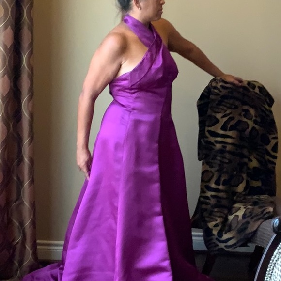 Elegant Escada Ball Gown - Picture 8 of 12